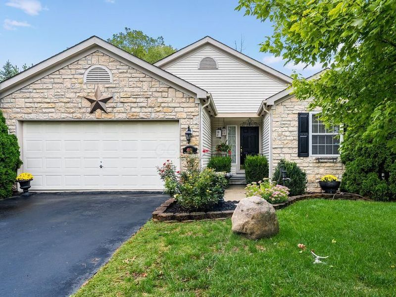 1851 Winding Hollow Drive, Grove City, OH 43123 Photo 1
