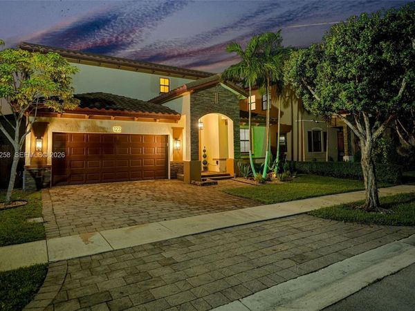 122 NE 27th Ave, Homestead, FL 33033