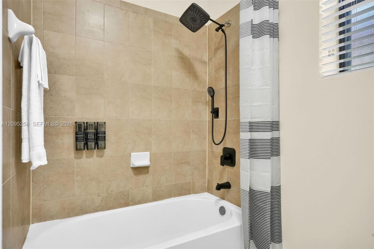 122 NE 27th Ave, Homestead, FL 33033 Photo