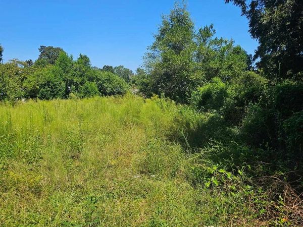 7025 Bittersweet Dr, Pensacola, FL 32506