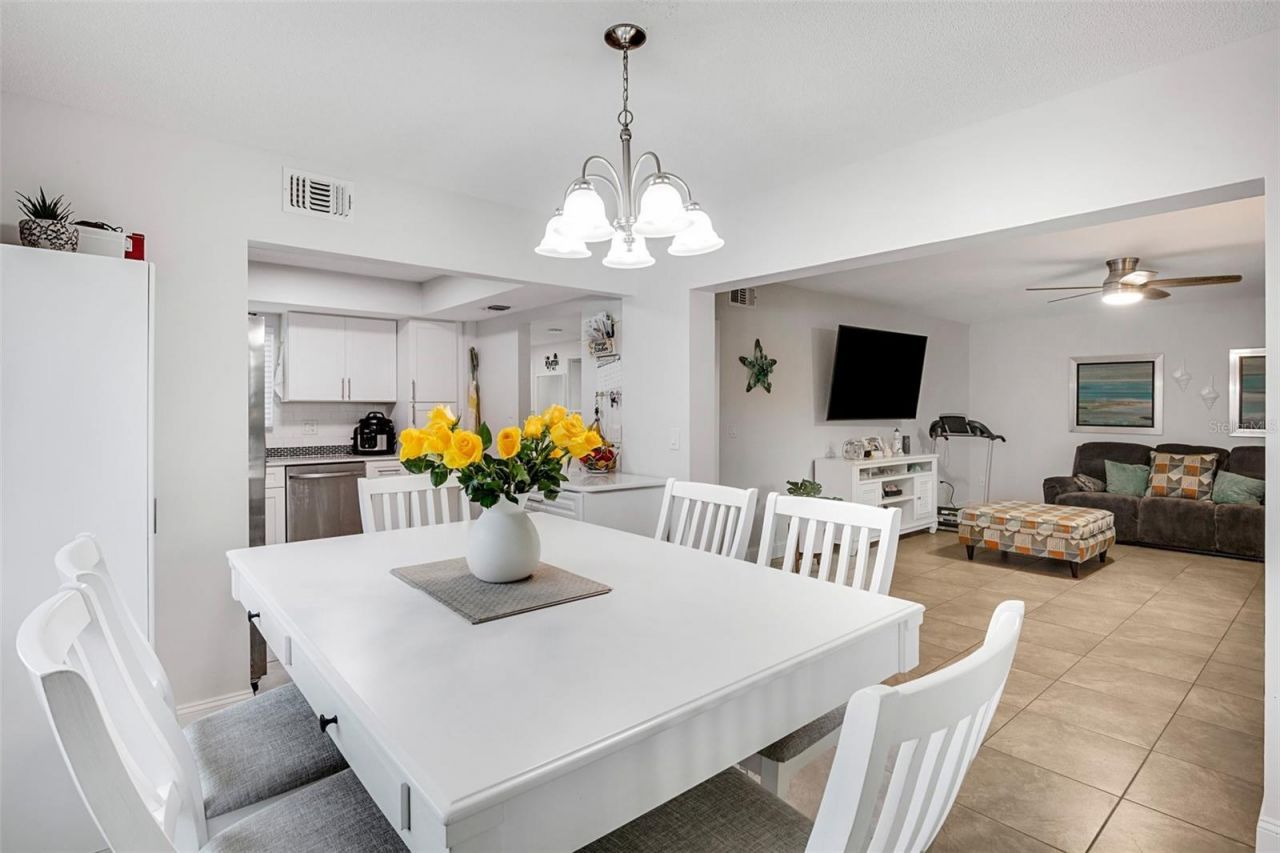1825 University Place , Unit 145, Sarasota, FL 34235 Photo