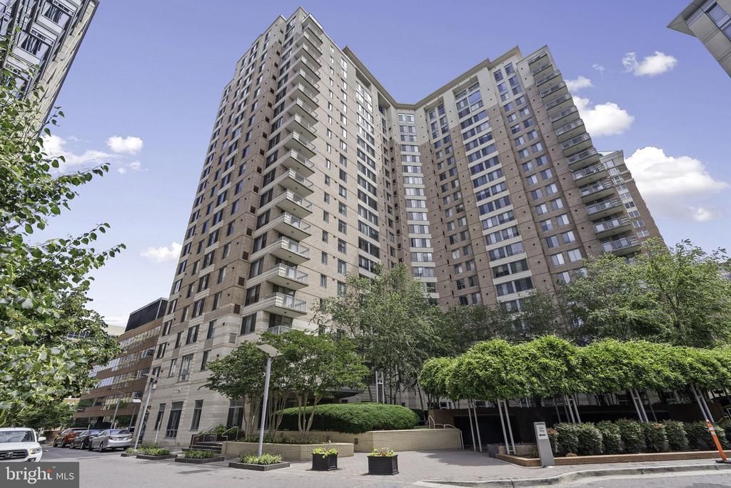 851 N Glebe Road N, Unit 1419, Arlington, VA 22203 Main Photo