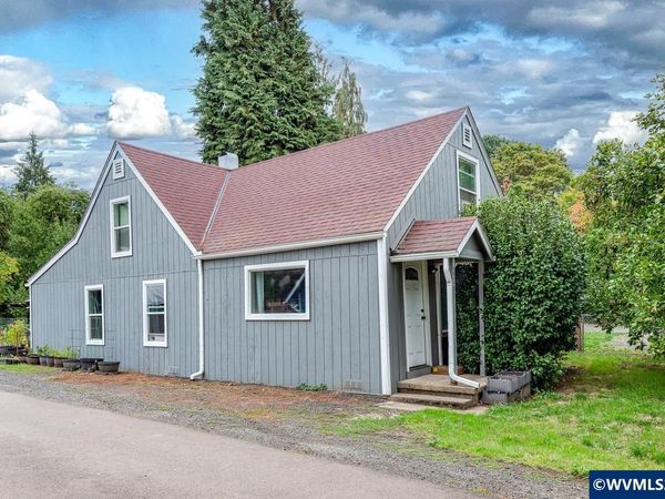 4270 NE Highway 20 St, Corvallis, OR 97330