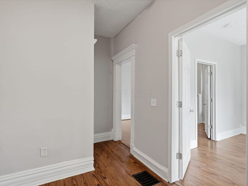 132 Dakota Avenue, Columbus, OH 43222 Photo 8