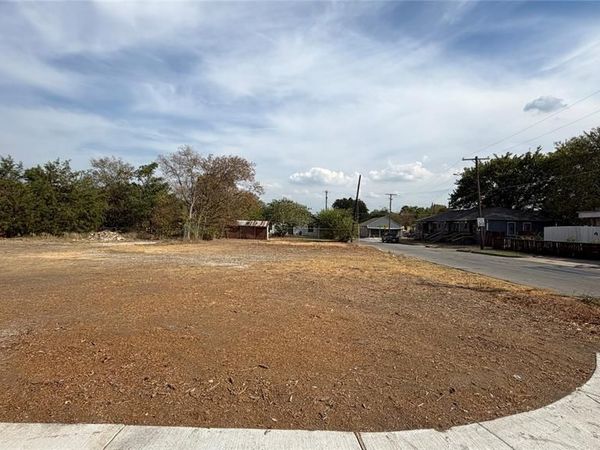 4400 Hamilton Avenue , Dallas, TX 75210