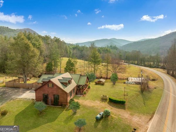 4253 Swallows Creek Road, Hiawassee, GA 30546