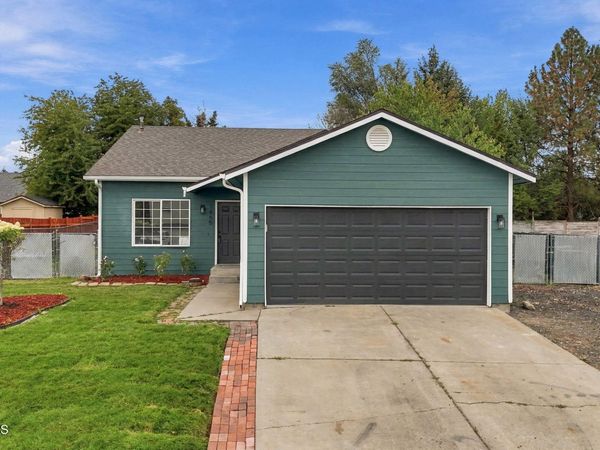 1865 N Stagecoach DR , Post Falls, ID 83854