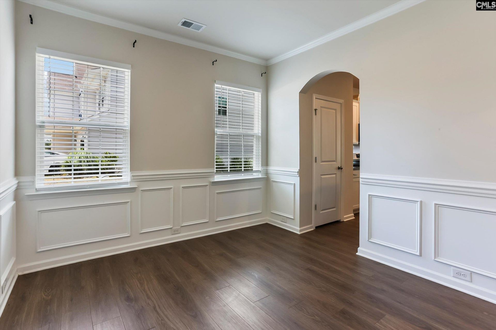 152 Southern Lake Court  Photo 11
