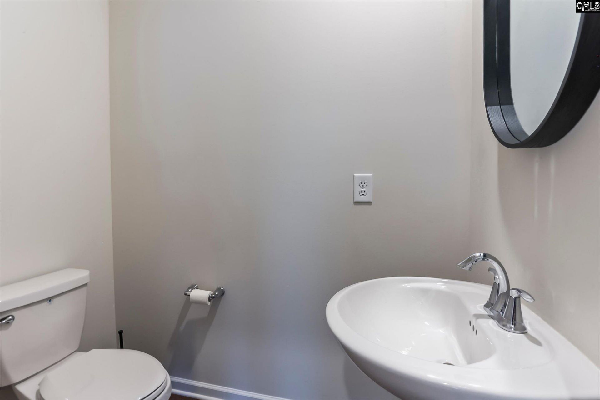 152 Southern Lake Court  Photo 31