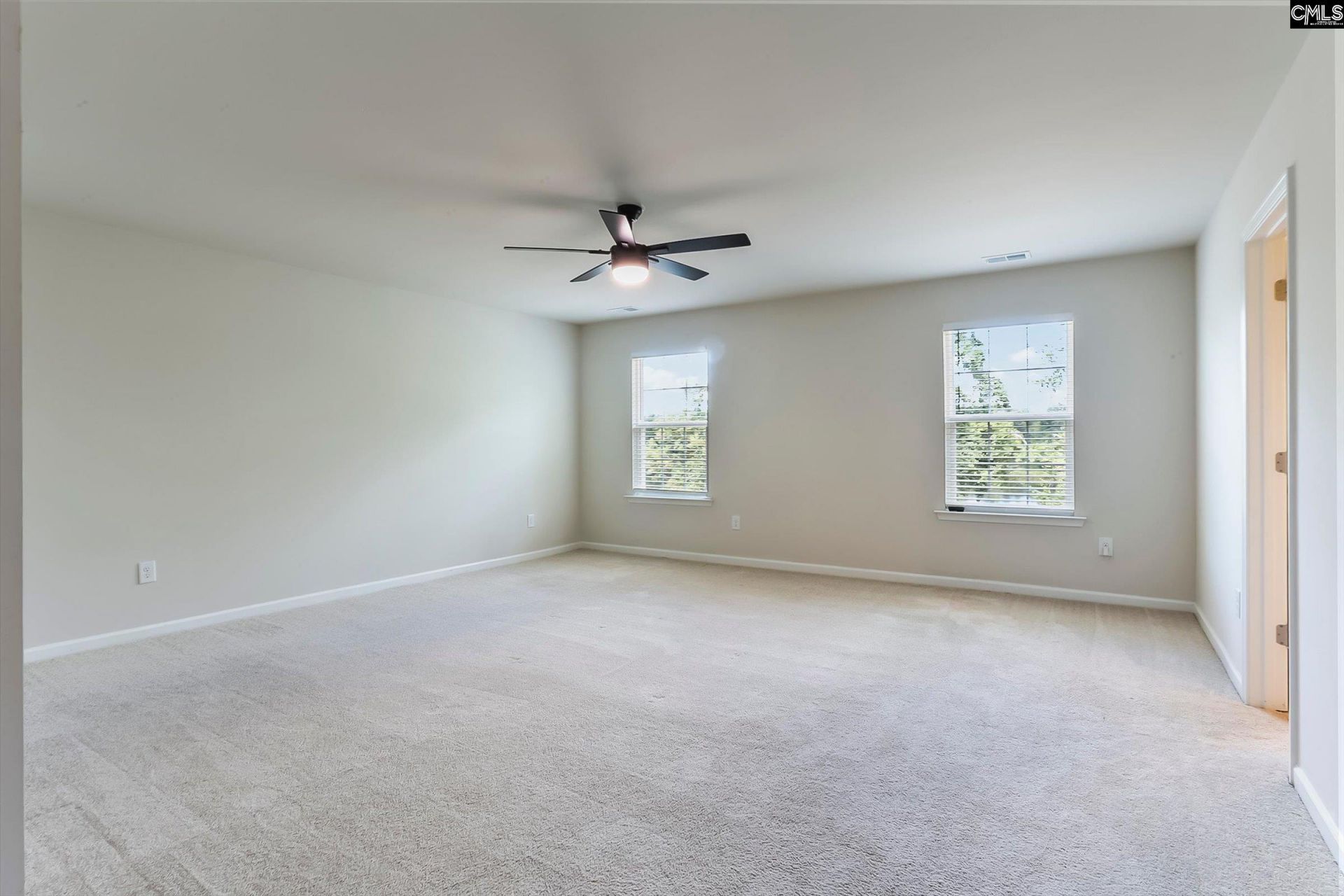 152 Southern Lake Court  Photo 33
