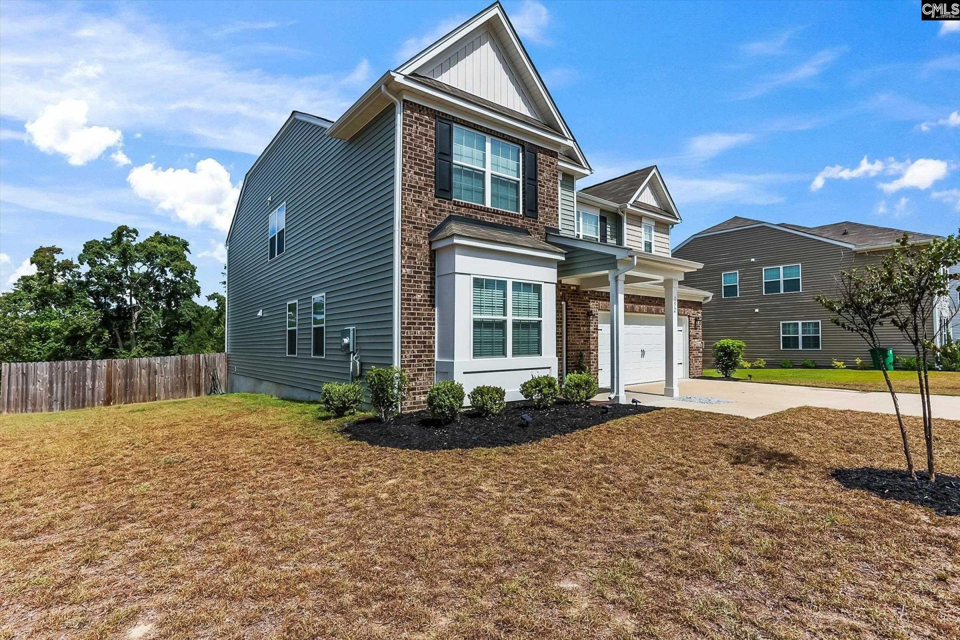 152 Southern Lake Court  Photo 4