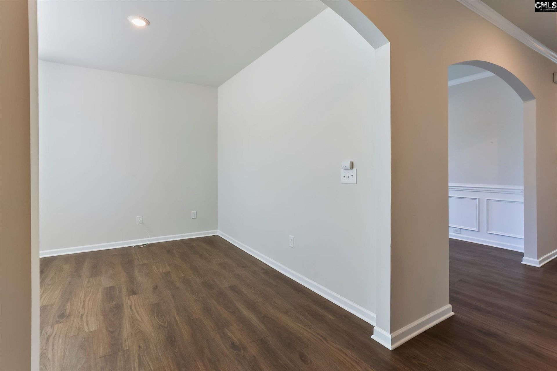 152 Southern Lake Court  Photo 7