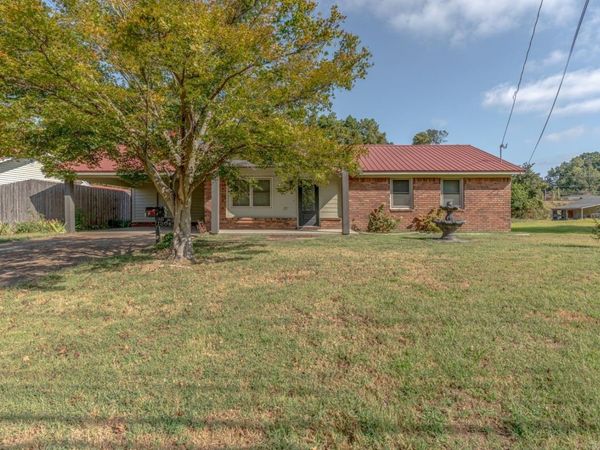 1204 E Union Avenue , Wynne, AR 72396