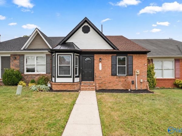 424 Autumnwood Drive SW, Decatur, AL 35601