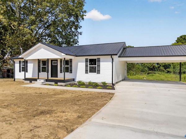 815 Hayes Gap Road, Crossville, AL 35962