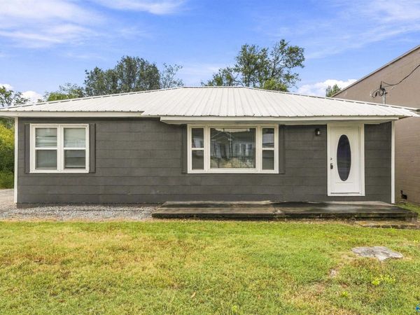 1009 Gault Avenue N, Fort Payne, AL 35967