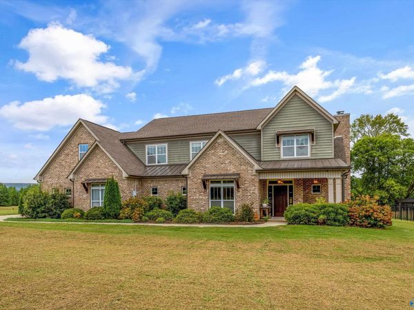 329 Sharps Cove Road, Gurley, AL 35748