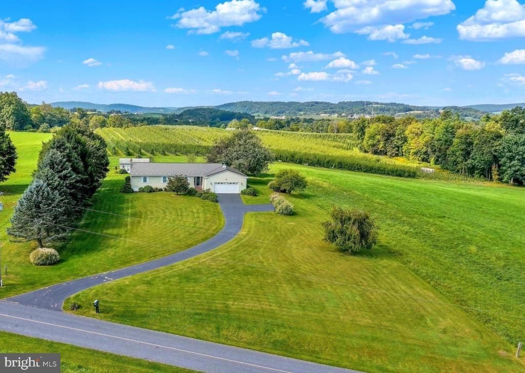 424 GROUND OAK CHURCH ROAD, GARDNERS, PA 17324