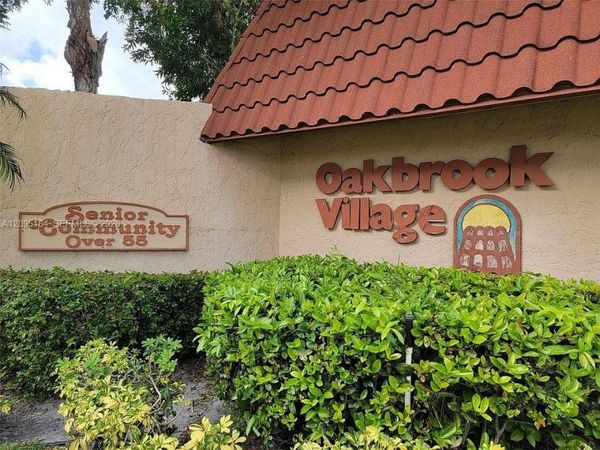 8220 SW 24th St, Unit 4304, North Lauderdale, FL 33068