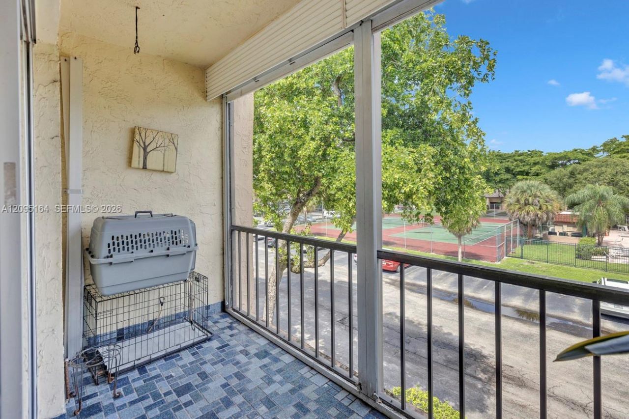 8220 SW 24th St, Unit 4304, North Lauderdale, FL 33068 Photo