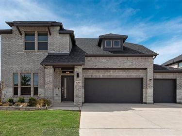 1201 Cinco Treaty Trail, Fort Worth, TX 76052
