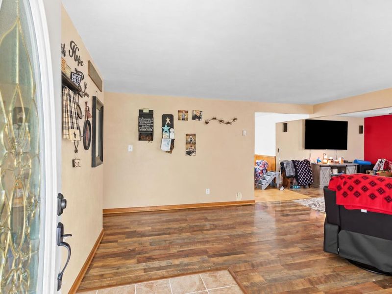 172 High Street, Mechanicsburg, OH 43044 Photo 4