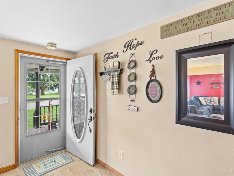 172 High Street, Mechanicsburg, OH 43044 Photo 5