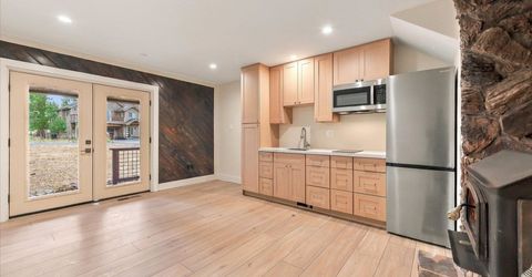17013 Skislope Way, Truckee, CA 96161 Photo