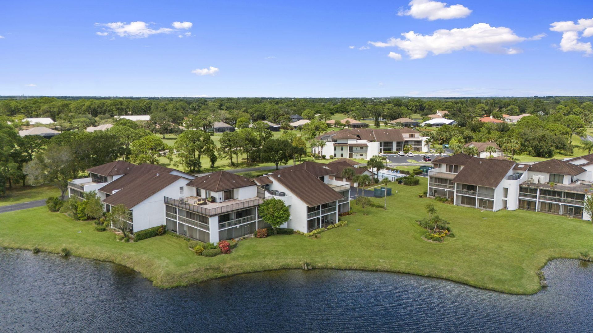3200 Twin Lakes Terrace, Unit 105, Fort Pierce, FL 34951 Photo