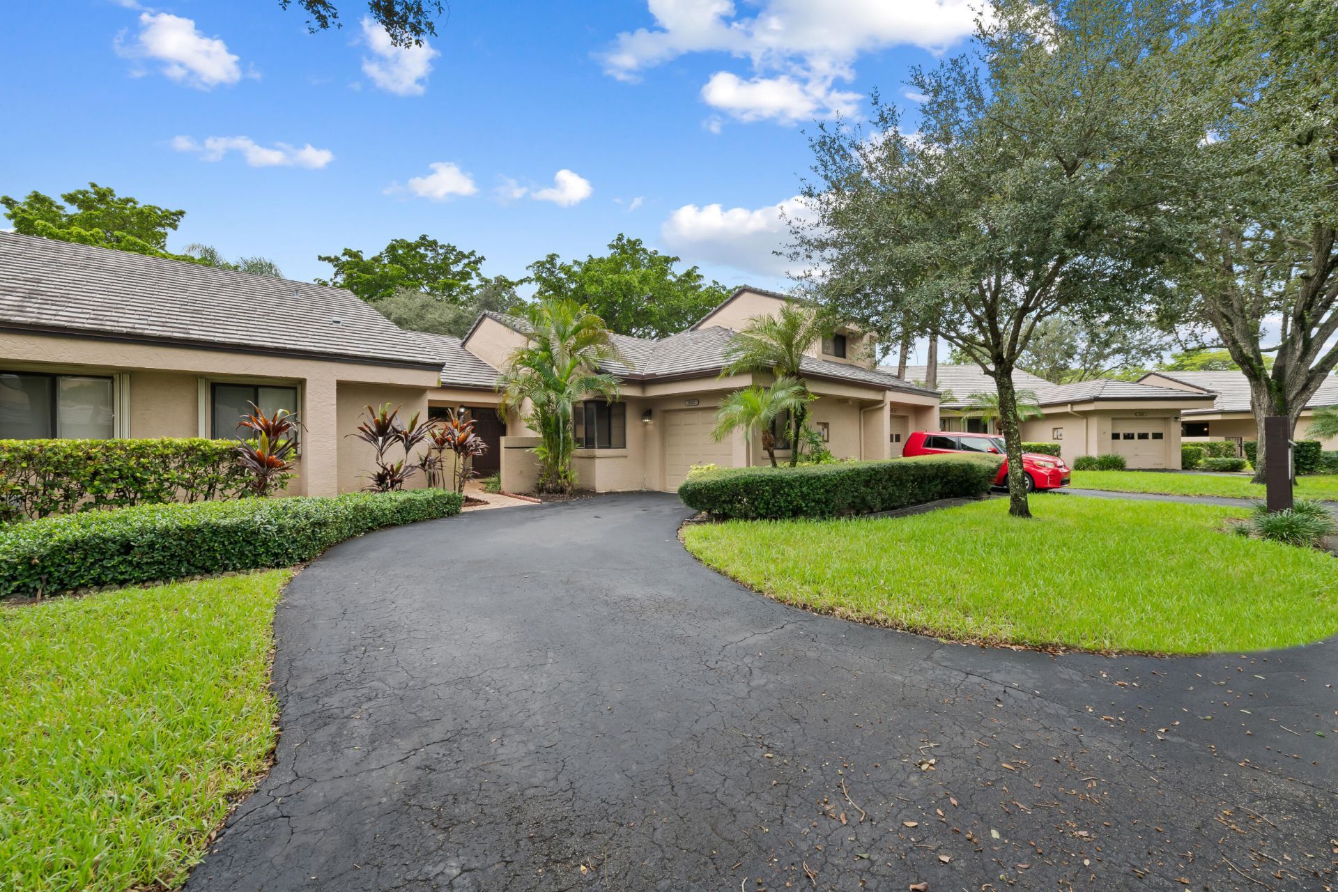 9212 Chelsea Drive N, Plantation, FL 33324 Photo