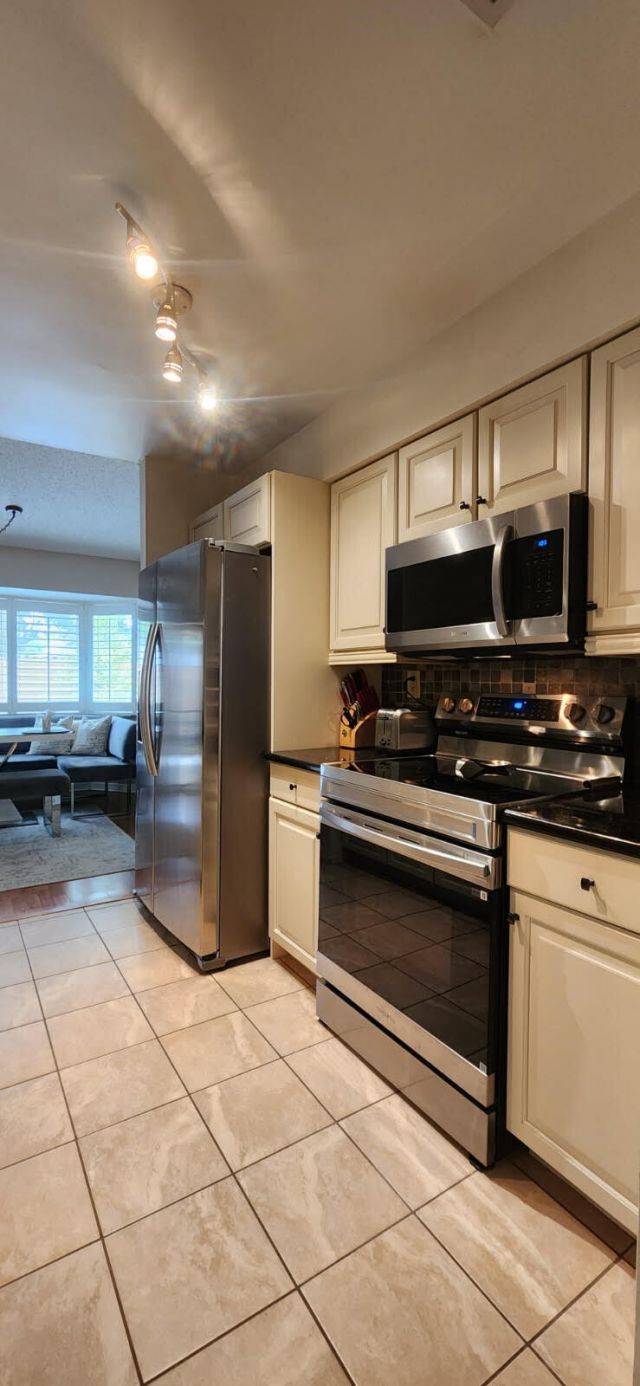9212 Chelsea Drive N, Plantation, FL 33324 Photo