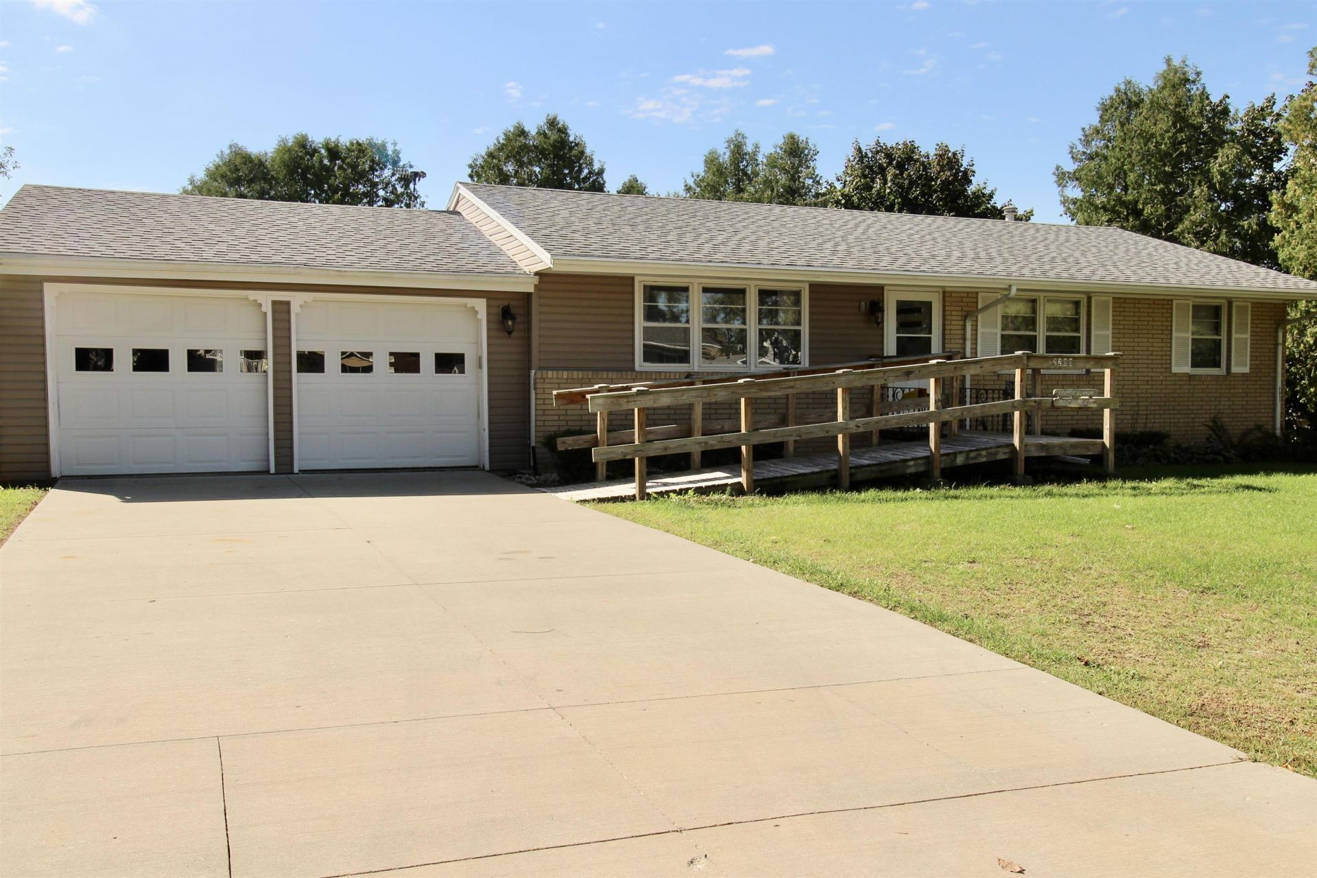 2288 Staborn Drive, Beloit, WI 53511 Main Photo