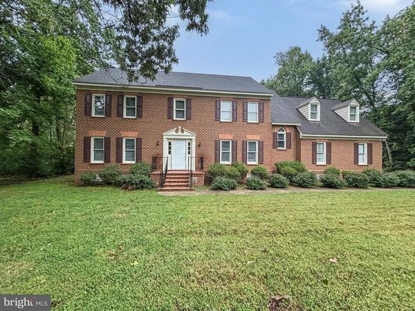 610 RIVERS BEND CIRCLE, CHESTER, VA 23836