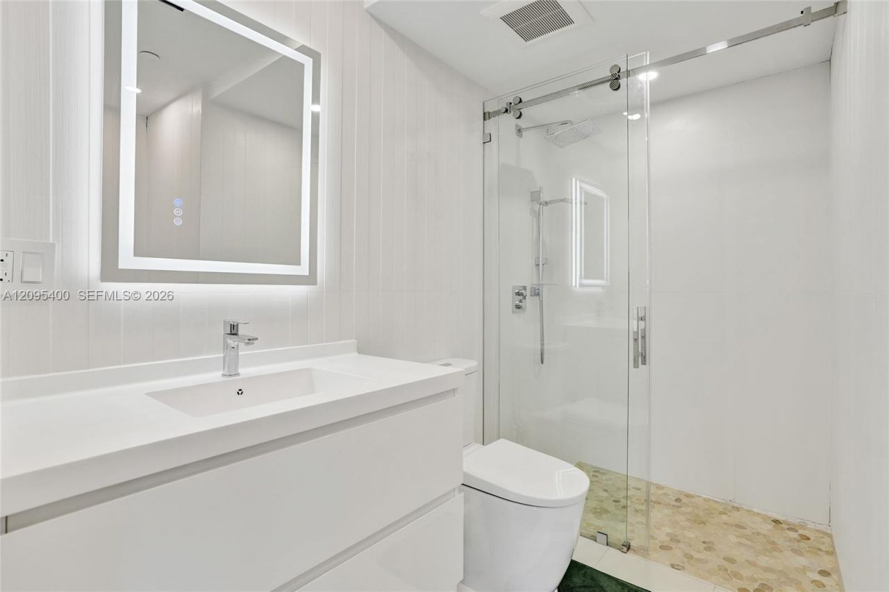 520 Brickell Key Dr , Unit A1015, Miami, FL 33131 Photo