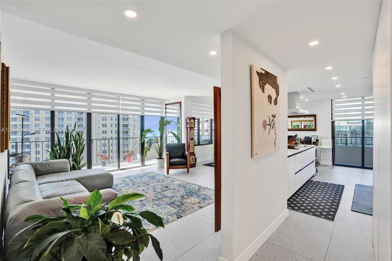 520 Brickell Key Dr , Unit A1015, Miami, FL 33131 Photo