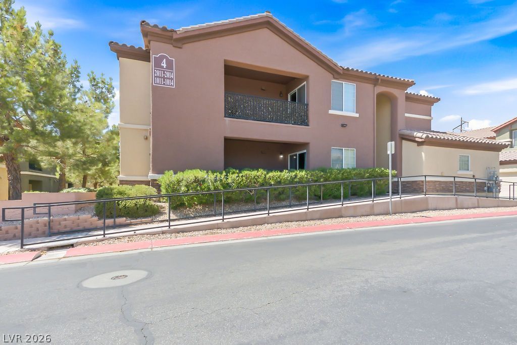 8324 W Charleston Boulevard, Las Vegas, NV 89117