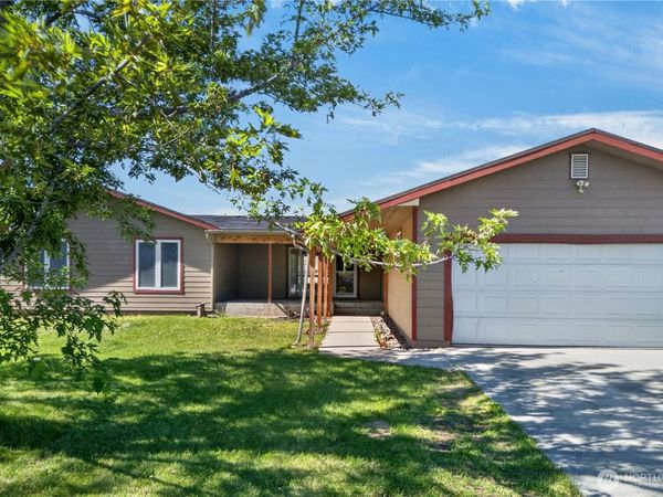 29 Nob Hill Drive, Ephrata, WA 98823