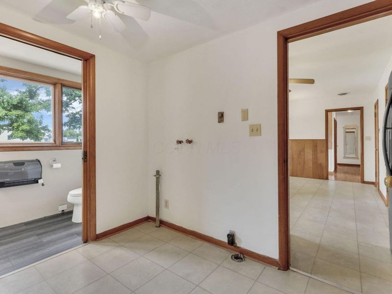 226 Hansberger Avenue, Baltimore, OH 43105 Photo 24