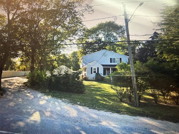 928 Connetquot Avenue , Central Islip, NY 11722