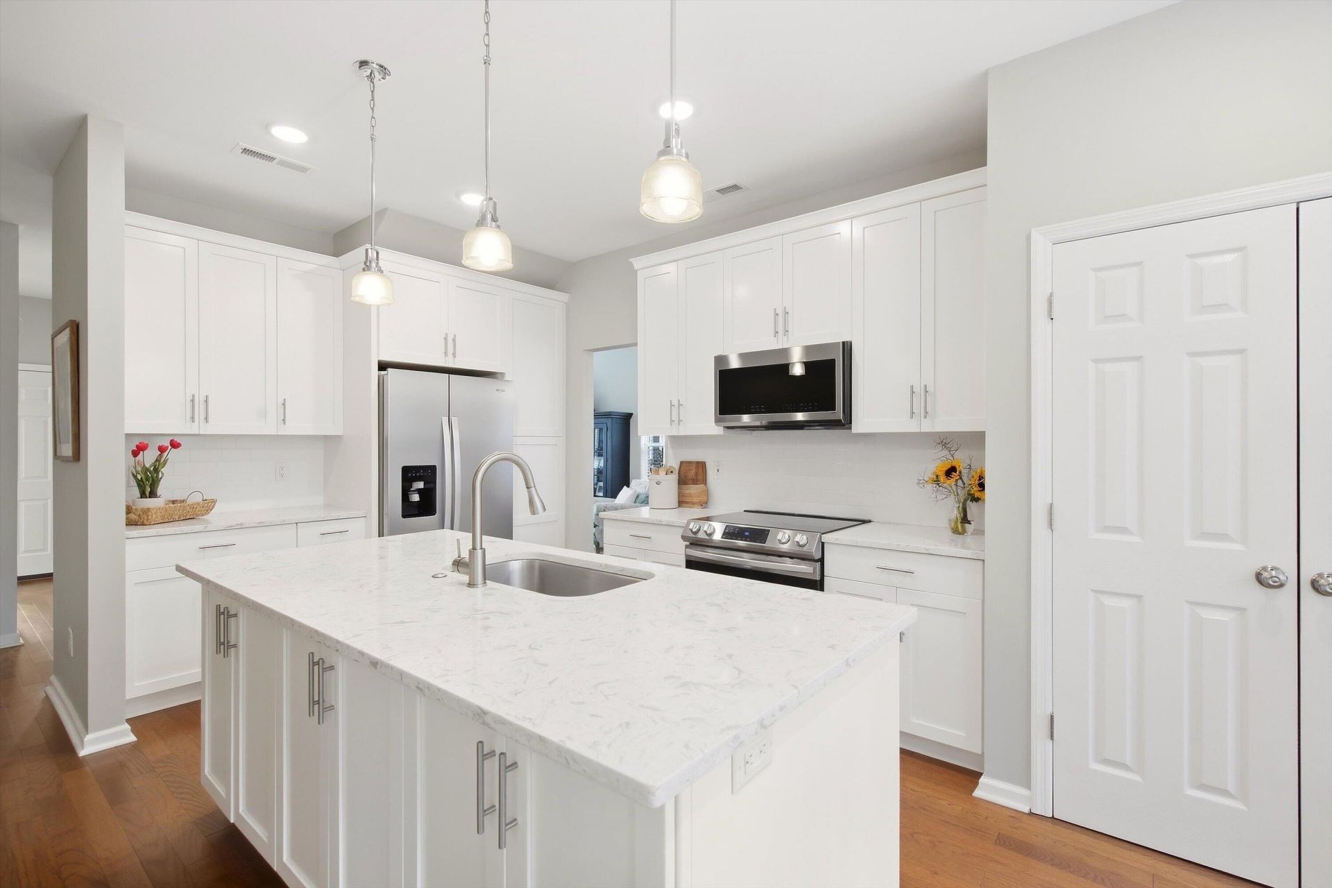 2735 Four Winds Place Photo 5