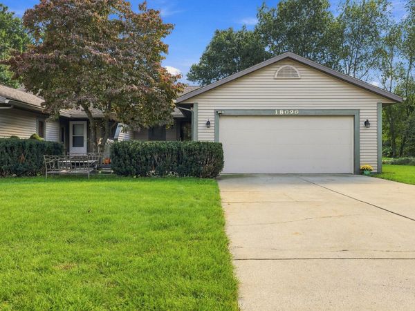 18090 Cherokee Drive, Spring Lake, MI 49456