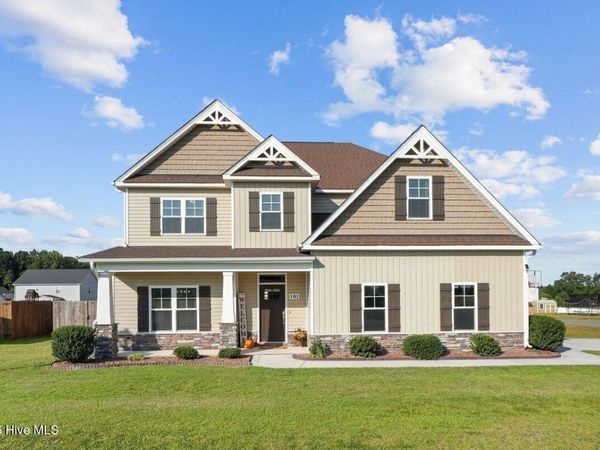 101 Auburn Bay Drive, Pikeville, NC 27863