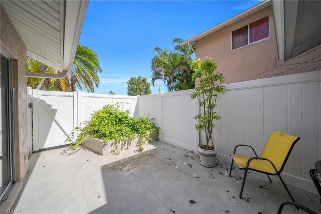 1103 SE 8th Ter, Unit B, Cape Coral, FL 33990 Photo