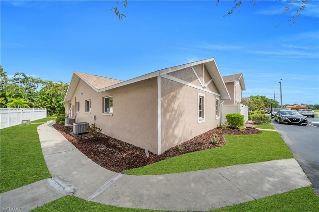 1103 SE 8th Ter, Unit B, Cape Coral, FL 33990 Photo
