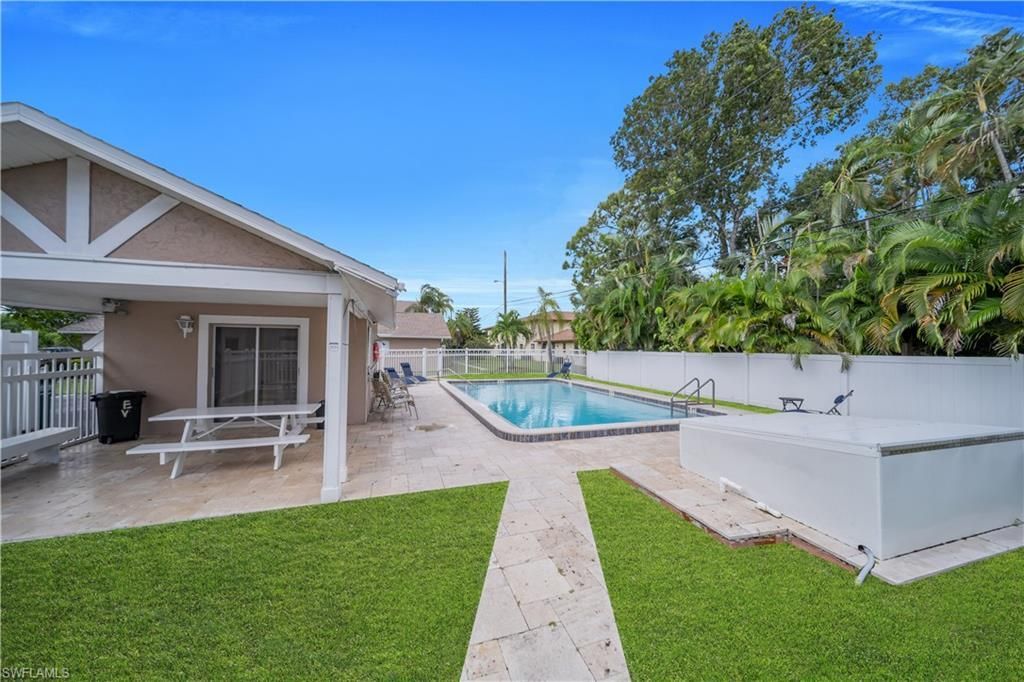 1103 SE 8th Ter, Unit B, Cape Coral, FL 33990 Photo