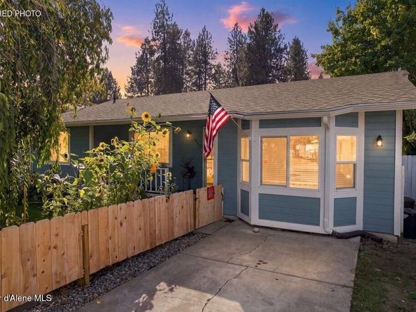 1904 E 3rd AVE , Post Falls, ID 83854