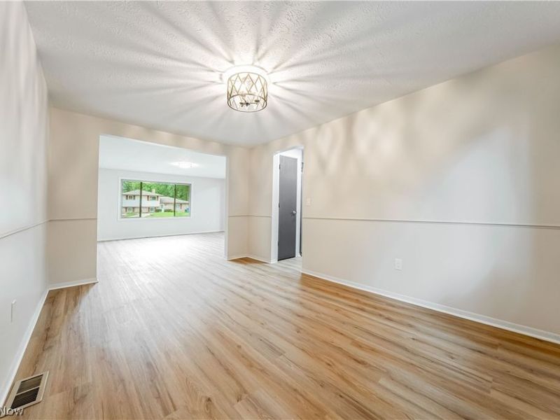 34139 Pearl Street, North Ridgeville, OH 44039 Photo 8