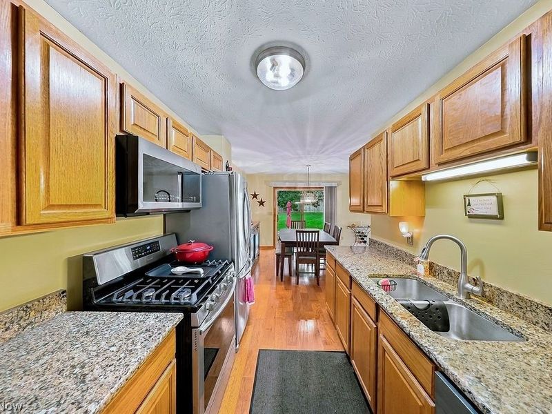 1845 Hobbits Way, Brunswick, OH 44212 Photo 16