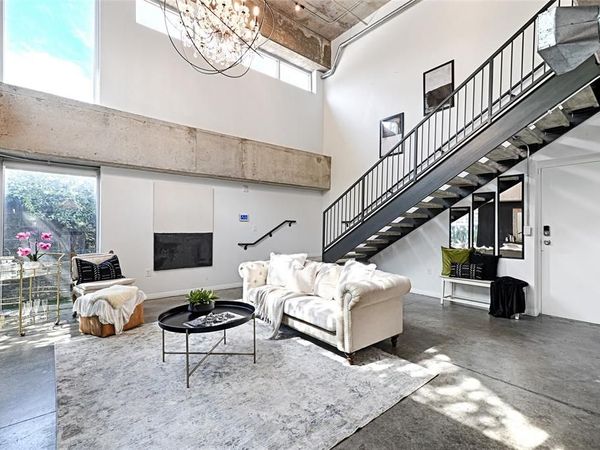 1001 Belleview Street , Unit 104, Dallas, TX 75215