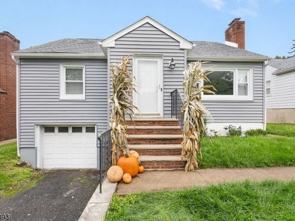 17 Ralph Pl, Morristown, NJ 07960